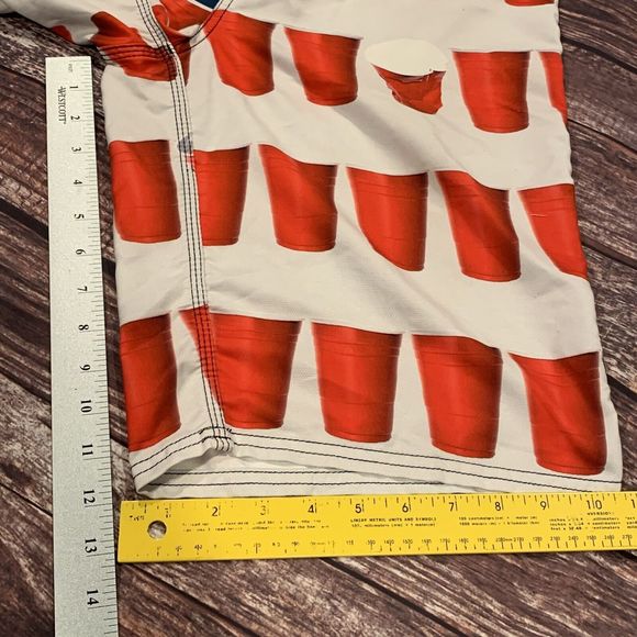 O'NEILL Mens Board Shorts Red Solo Cup Beer Pong American Flag Surf Trunks Sz 32 - Picture 8 of 9
